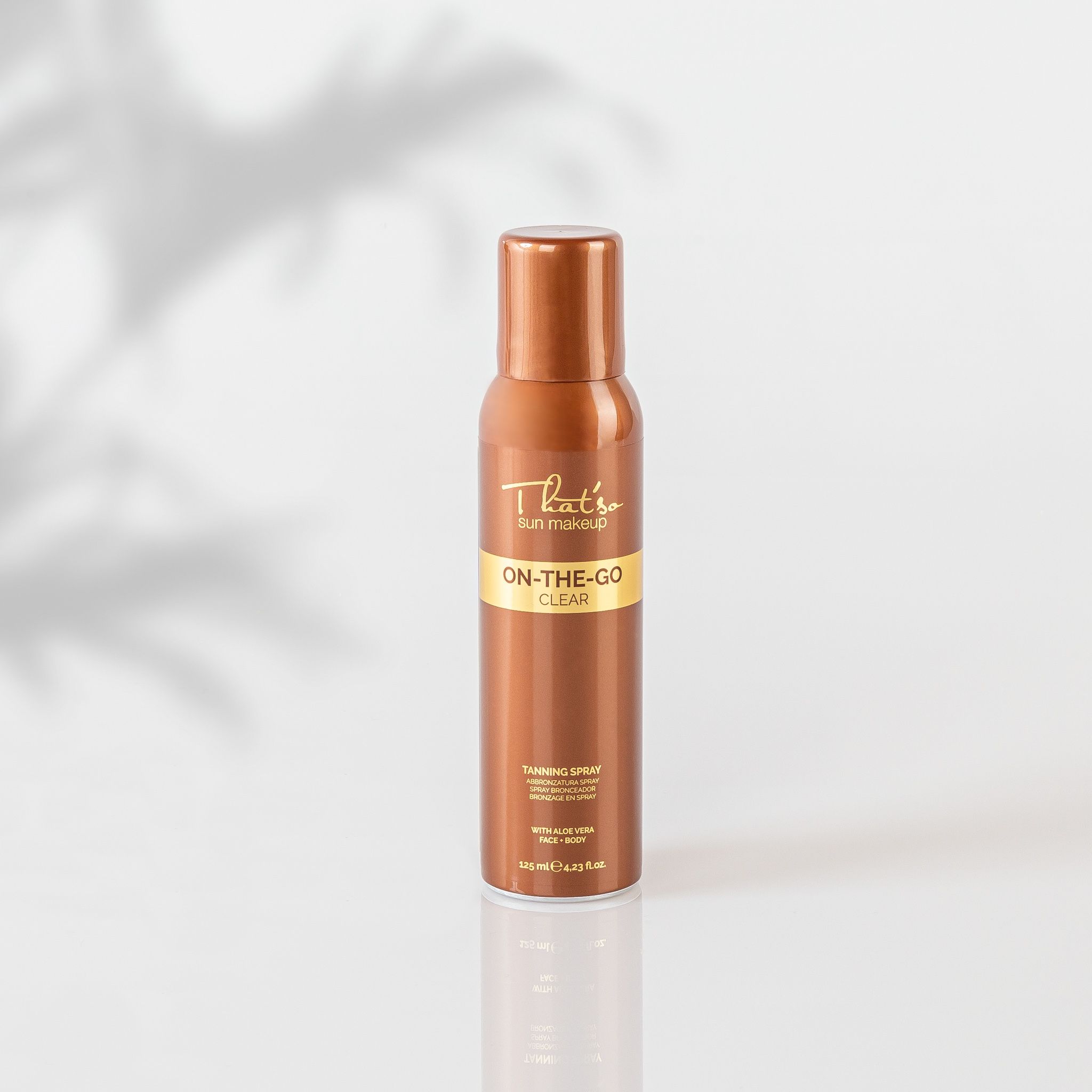 תרסיס שיזוף עם ברונזרים המספק אפקט מיידי וטבעי למראה שחום וזהוב. השיזוף מעצים בתוך 3-4 שעות לאחר השימוש ומשאיר את העור חלק, זוהר עם ניחוח עדין בריח שקדים. גוון העור מתבהר בהדרגה באופן השווה להתחדשותו, בדיוק כמו שיזוף אמיתי.